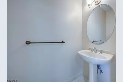 60 Brock Ln, Mount Olive, NJ 07840 - Photo 5