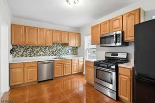 204 4th Ave, East Orange, NJ 07017 - Photo 11