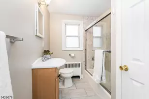 76 Personette Ave, Verona, NJ 07044 - Photo 7
