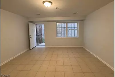 807 S 14th St, Newark, NJ 07108 - Photo 7