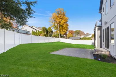 333 Harrison St, Paramus, NJ 07652 - Photo 47
