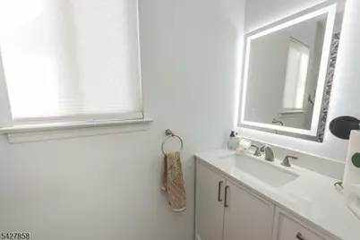 1B Yacenda Dr #B, Parsippany, NJ 07950 - Photo 5