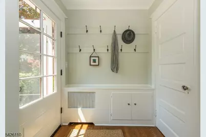 19 Carolin Rd, Montclair, NJ 07043 - Photo 3