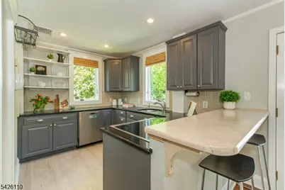 19 Carolin Rd, Montclair, NJ 07043 - Photo 17