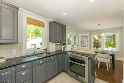 19 Carolin Rd, Montclair, NJ 07043 - Photo 15