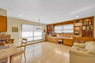 204 Tryon Pl, Paramus, NJ 07652 - Photo 15