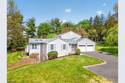 1393 Mallard Dr, Bridgewater, NJ 08836 - Photo 3