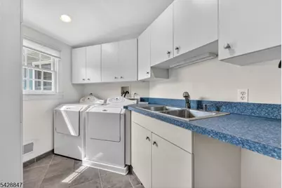 1393 Mallard Dr, Bridgewater, NJ 08836 - Photo 21
