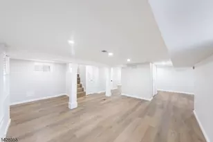55 Kenmore Ave, Newark, NJ 07106 - Photo 23