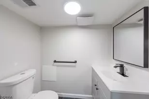 55 Kenmore Ave, Newark, NJ 07106 - Photo 25