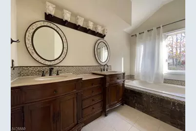111 Autumn Ridge Rd, Bedminster Township, NJ 07921 - Photo 13