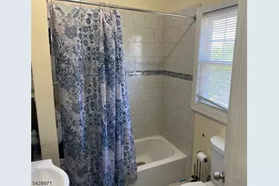 117 W Lincoln Ave, Roselle Park, NJ 07204 - Photo 3
