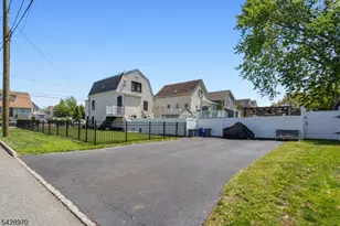 47 Van Pelt Pl, Little Falls Township, NJ 07424 - Photo 25