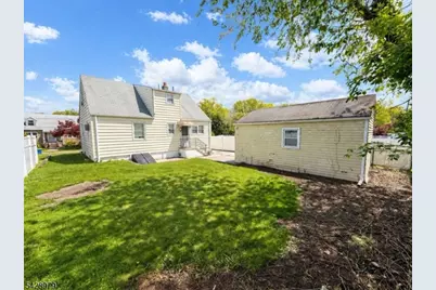 8 Blake Ave, Franklin Township, NJ 08873 - Photo 3