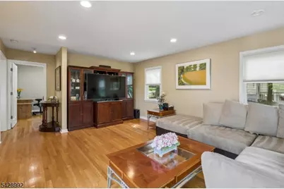 85 Irving Ave, Livingston, NJ 07039 - Photo 3
