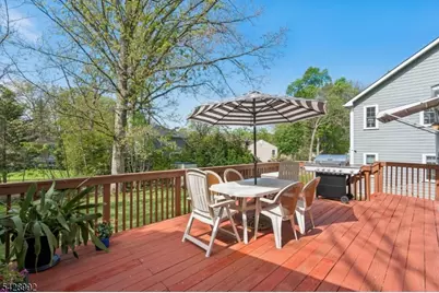 85 Irving Ave, Livingston, NJ 07039 - Photo 29