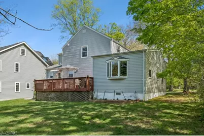 85 Irving Ave, Livingston, NJ 07039 - Photo 27