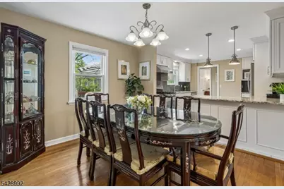 85 Irving Ave, Livingston, NJ 07039 - Photo 9