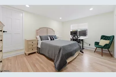 26 Madison Ave, Hasbrouck Heights, NJ 07604 - Photo 15