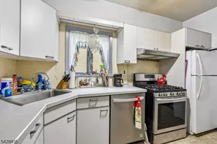 50 Preston St, Ridgefield, NJ 07660 - Photo 15