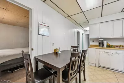 50 Preston St, Ridgefield, NJ 07660 - Photo 17