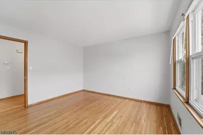 1109 Essex Ave, Linden, NJ 07036 - Photo 11