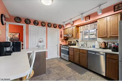 53 Taurus Dr #D, Hillsborough Township, NJ 08844 - Photo 9
