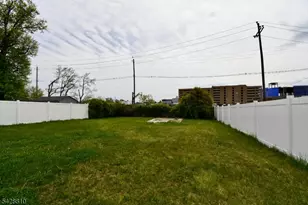 831 Smith St, Linden, NJ 07036 - Photo 5