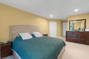 84 Autumn Ridge Rd, Parsippany, NJ 07950 - Photo 15
