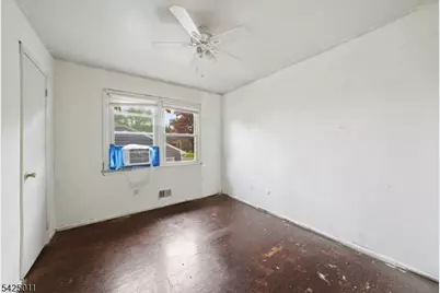 105 Berger St, Franklin Township, NJ 08873 - Photo 19