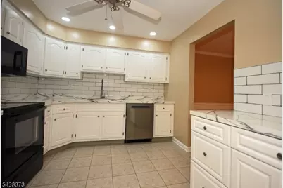 76E Farm Rd #E, Hillsborough Township, NJ 08844 - Photo 5