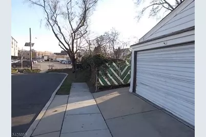 2062 Emerson Ave, Union Township, NJ 07083 - Photo 5