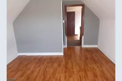 2062 Emerson Ave, Union Township, NJ 07083 - Photo 9