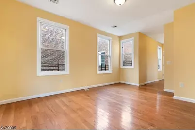 87 Columbia Ave #3, Newark, NJ 07106 - Photo 5