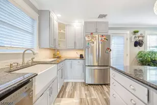 28 Hopson Ave, Little Falls Township, NJ 07424 - Photo 9