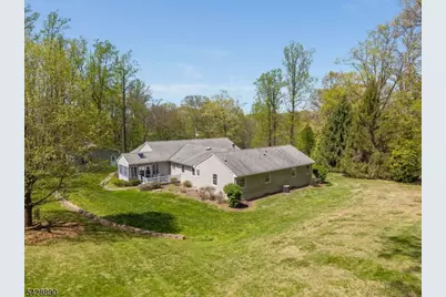 352 Bellis Rd, Holland Township, NJ 08804 - Photo 7