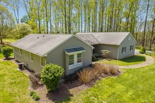 352 Bellis Rd, Holland Township, NJ 08804 - Photo 5