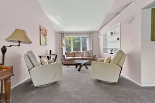 17 Lynn Ct, Hillsborough Township, NJ 08844 - Photo 9