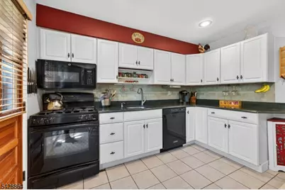 17 Lynn Ct, Hillsborough Township, NJ 08844 - Photo 11