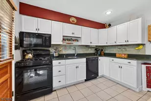 17 Lynn Ct, Hillsborough Township, NJ 08844 - Photo 11
