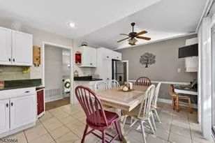 17 Lynn Ct, Hillsborough Township, NJ 08844 - Photo 13