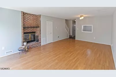 2 Daniel Dr, Franklin Township, NJ 08823 - Photo 11