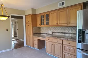 332 Rolling Knolls Way, Bridgewater, NJ 08807 - Photo 5