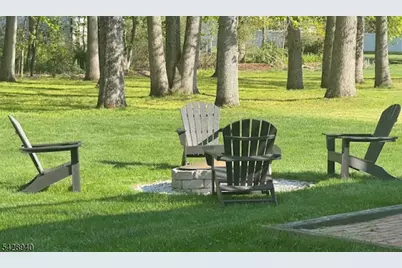 10 Cole Rd, Fairfield, NJ 07004 - Photo 7