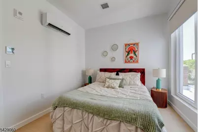 74 Webster St, Newark, NJ 07104 - Photo 39