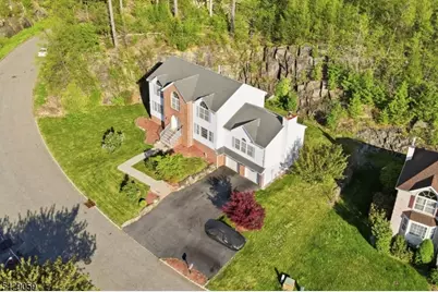 107 Continental Rd, West Milford Twp., NJ 07480 - Photo 35