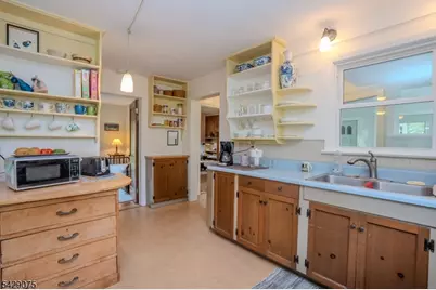 142 Spring Hill Rd, Montgomery Township, NJ 08558 - Photo 21