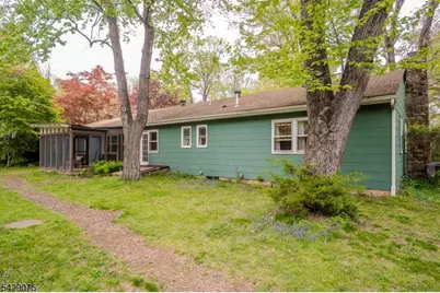 142 Spring Hill Rd, Montgomery Township, NJ 08558 - Photo 9