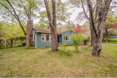 142 Spring Hill Rd, Montgomery Township, NJ 08558 - Photo 1