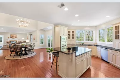 17 Carlisle Ct, Chester, NJ 07930 - Photo 19